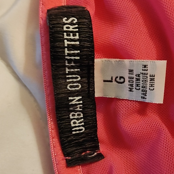 Urban Outfitters pink lingerie with built-in underwire, size large - Picture 3 of 5